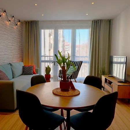 Free Parking, Ac & Self Checkin - Lucky 7 - 2 Bdr Relax & Harmony - Near Stadiums & Center Bratislava