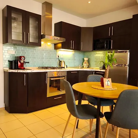Free Parking, Ac & Self Checkin - Lucky 7 - 2 Bdr Relax & Harmony - Near Stadiums & Center Apartmán Bratislava