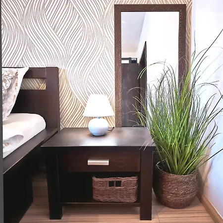 Free Parking, Ac & Self Checkin - Lucky 7 - 2 Bdr Relax & Harmony - Near Stadiums & Center Apartmán